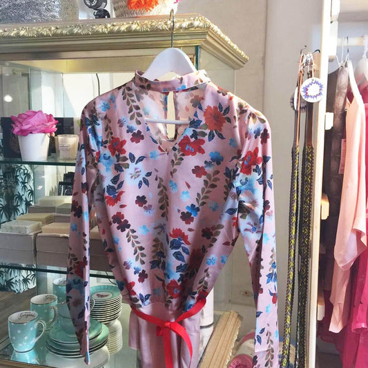 Frühlingsgefühle mit Blumenprints - KNOCKNOK Fashion