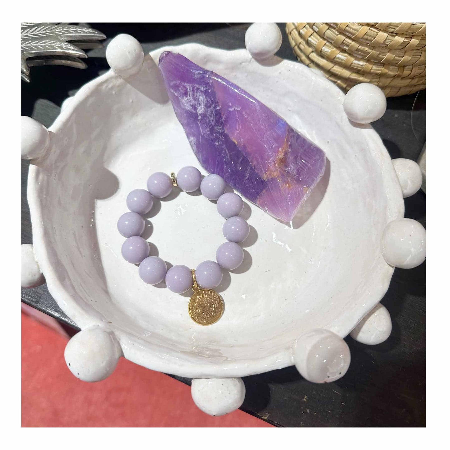 Rio Berlin Armband mit Münze helles Lila - KNOCKNOK Fashion