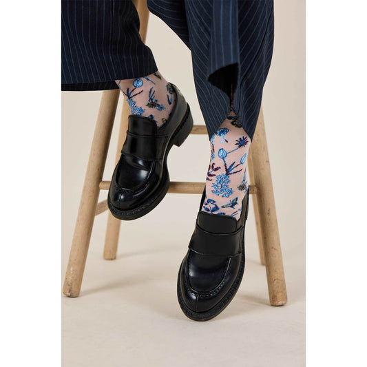 Rosa Socken mit Blumen Ranken - KNOCKNOK Fashion