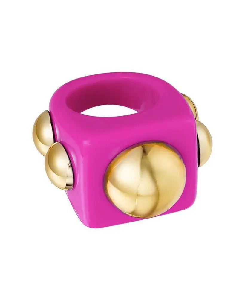 Pinker Acryl Ring mit goldenen Nieten Knocknok
