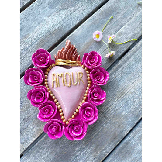 Ex-Voto Herz AMOUR aus Ton - dekoratives Sacred Heart mit Rosen - KNOCKNOK Fashion
