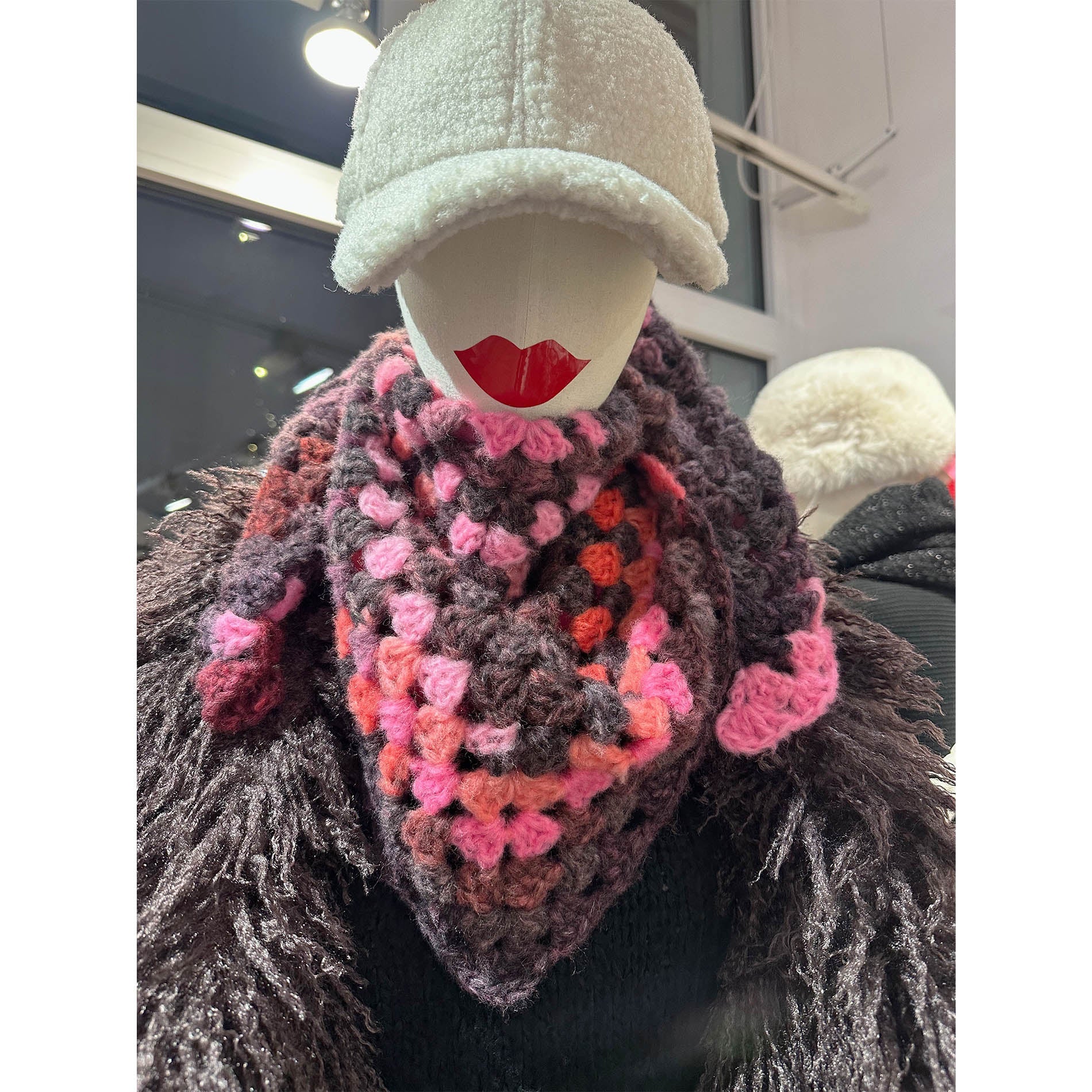 Granny Square Dreieckstuch - KNOCKNOK Fashion