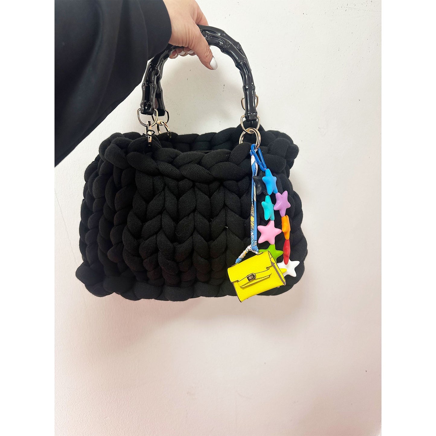 Schwarze Grobstrick Handtasche - KNOCKNOK Fashion