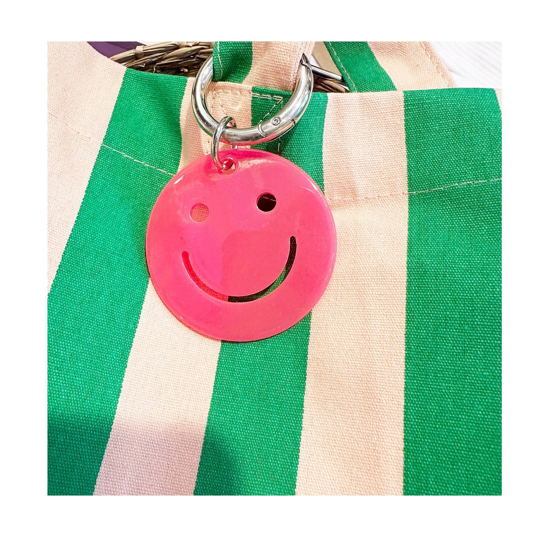 Smiley Schlüsselanhänger Neonpink - KNOCKNOK Fashion