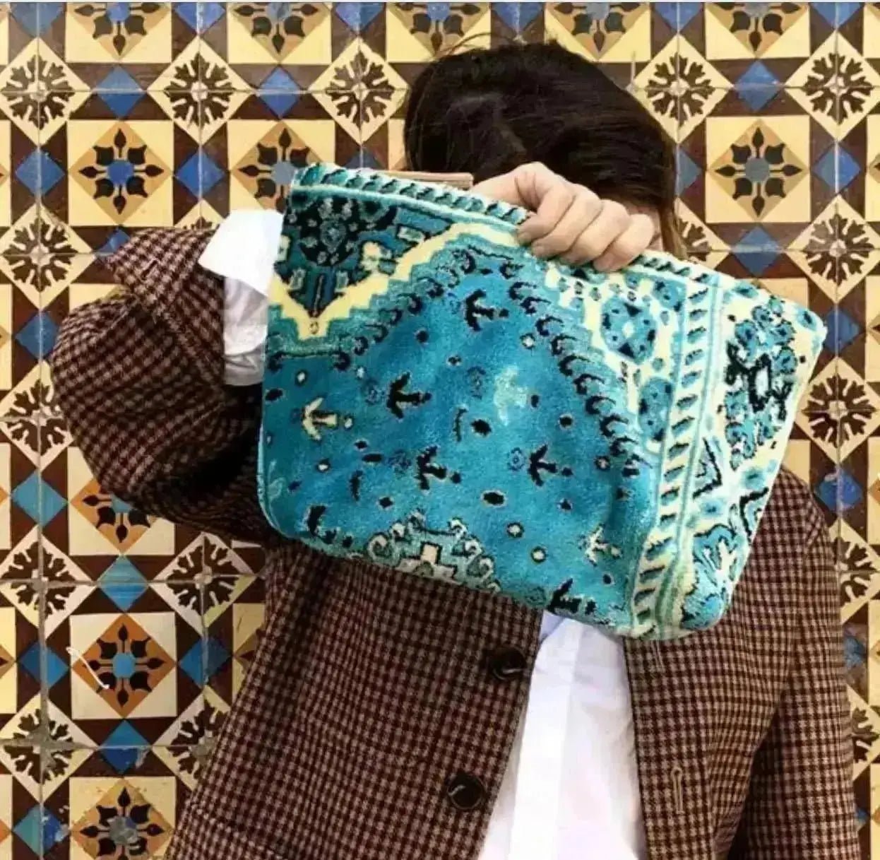 Lalla Marrakesh Clutch aus Teppich Velour - KNOCKNOK Fashion