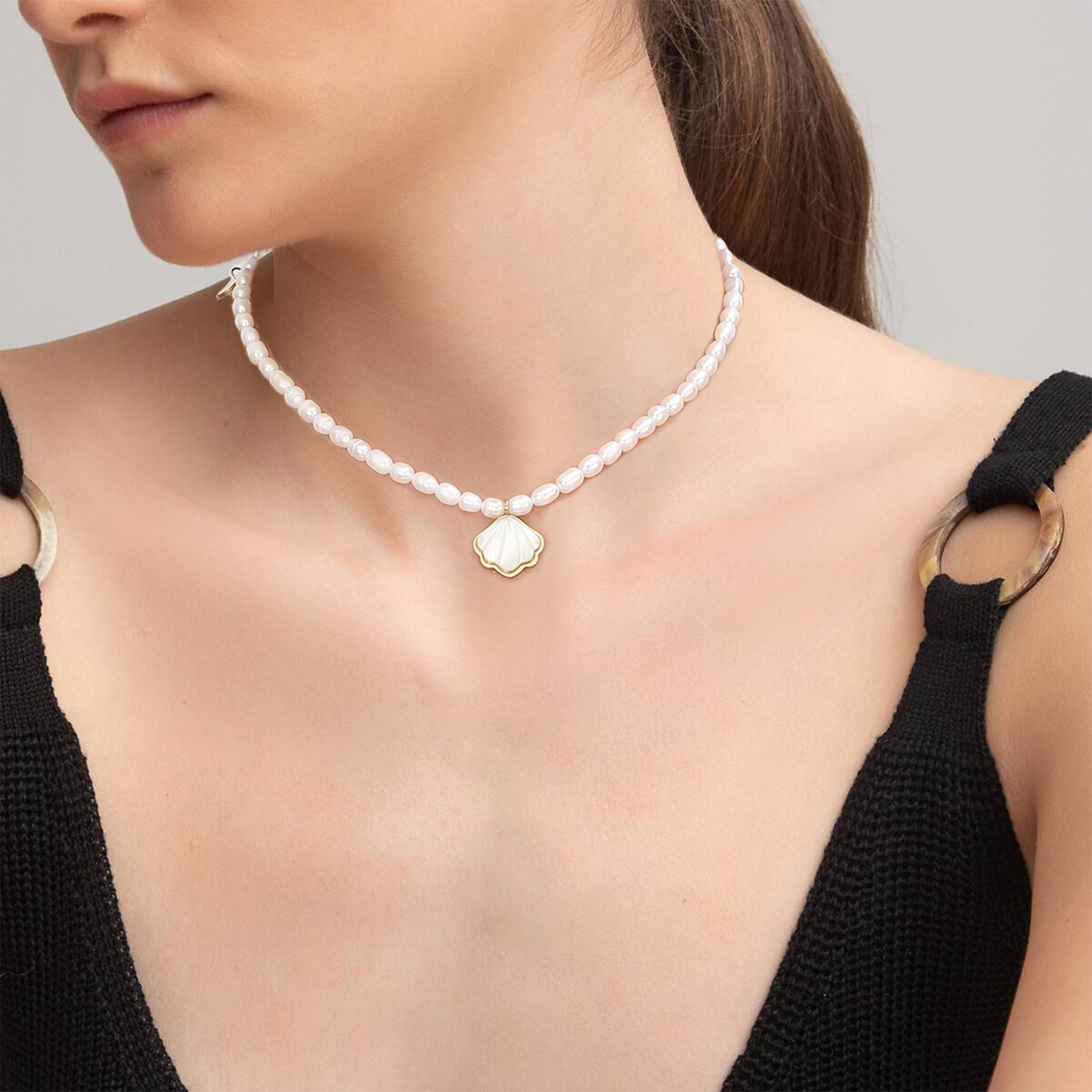 Perlenkette mit Muschel Anhänger - KNOCKNOK Fashion